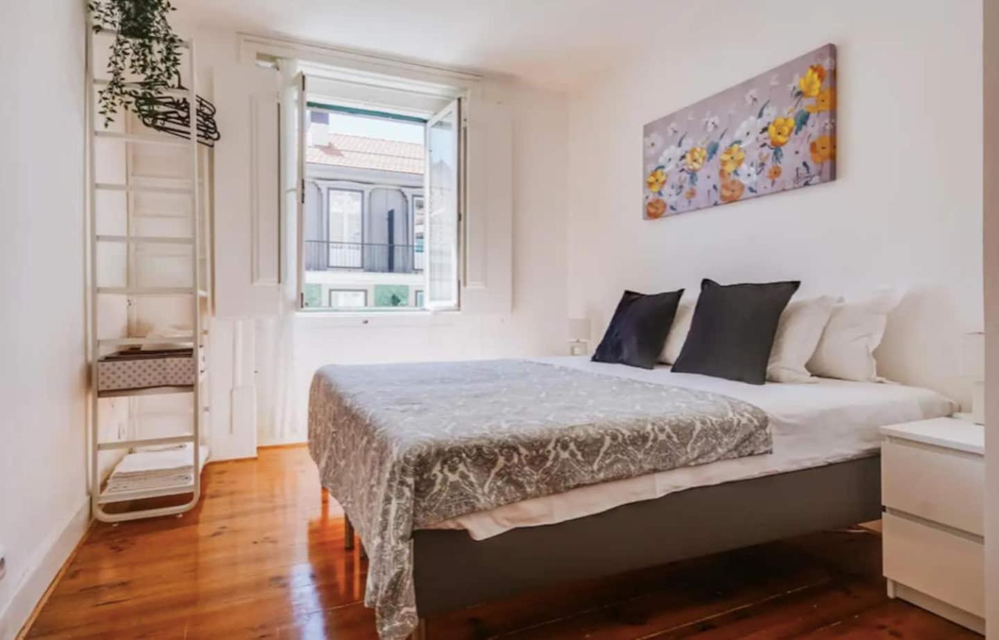 3 Bedroom Apartment In Baixa With River View Lisboa Eksteriør bilde
