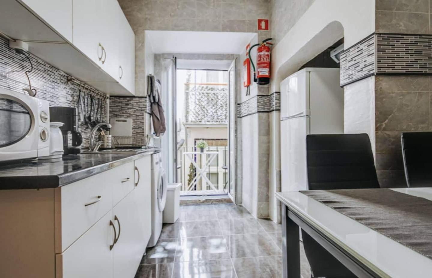 3 Bedroom Apartment In Baixa With River View Lisboa Eksteriør bilde